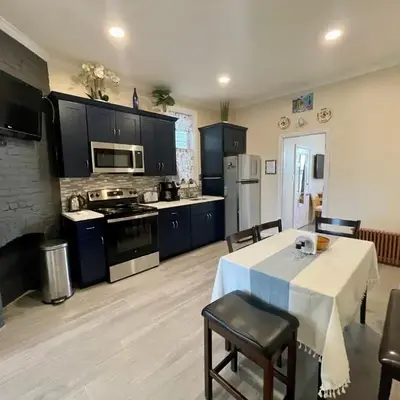 New York City Private Bedroom Near Free Ferry Boat!