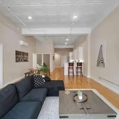 Hip Dtwn Apt With Arcade And Gym