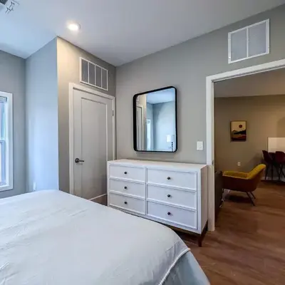 324 Brand New 1 Bedroom 1 Bath 1 Kitchen 1 Liv