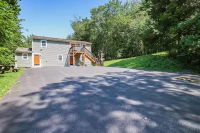 a driveway in front of a house at 2 Bedroom Condo in Tannersville - 6 Minutes from Camelback Mountain in Tannersville