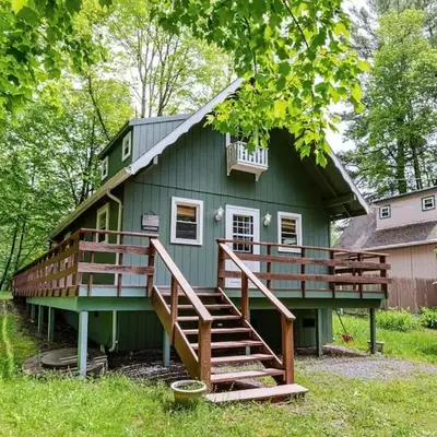 Lakefront with Lots of Light and Private Dock Access
