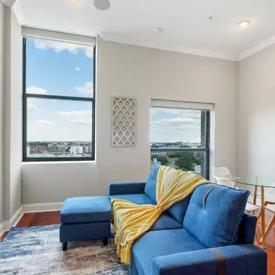 Lavish 1BR with Pool & Gym Access