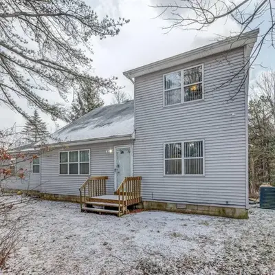The Gap at Poconos- Sun Room-Arcade- Game Room