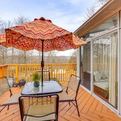 Monroe Home Near LEGOland and State Parks!