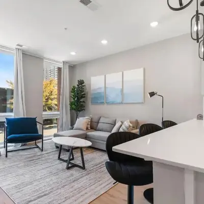 Sleeps 6 - Pier Views - Near Fishtown and Old City