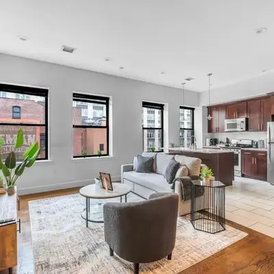 20 MIN to Manhattan! 2BR Luxurious Comfy & Spotless