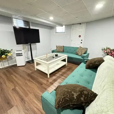 Cozy 1 bedroom close to NYC with private bar