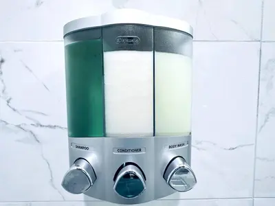 a white and green food processor on a counter at NEW - 1 Bedroom near Rittenhouse Square in Philadelphia