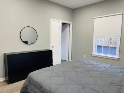 Gallery image of Modern Family Getaway to NYC in Passaic