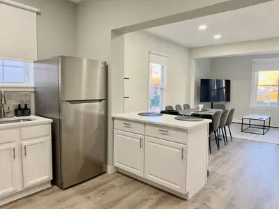 Gallery image of Modern Family Getaway to NYC in Passaic
