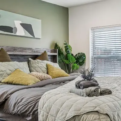 Luxurious couples suite KING BED