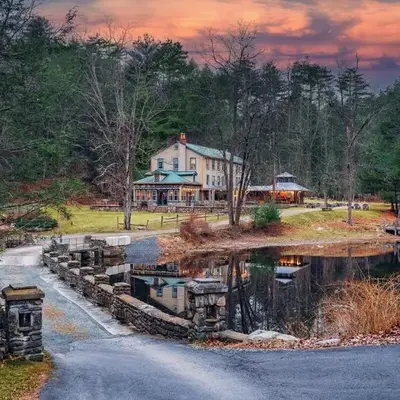 Poconos Mansion with Pool Hot Tub and Sauna Tennis and Lake