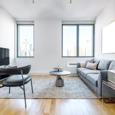 Hells Kitchen 1BR w Doorman nr Central Park NYC-521