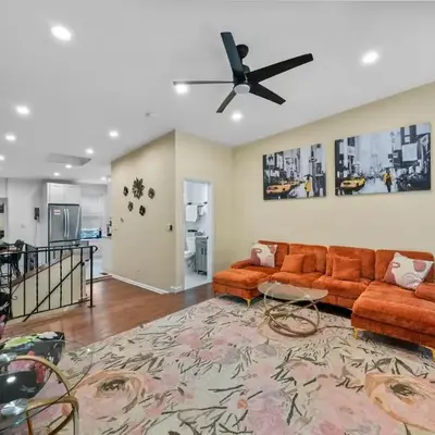 Free Parking -2BR