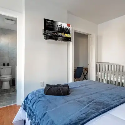 The Modern Retreat 4BR 2BA Near NYC and Airport
