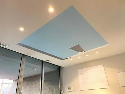 a skylight in the ceiling of a bathroom at Loft Suite with private patio in Art Tower in Philadelphia