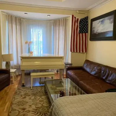 NYC Apartment by the Harbor