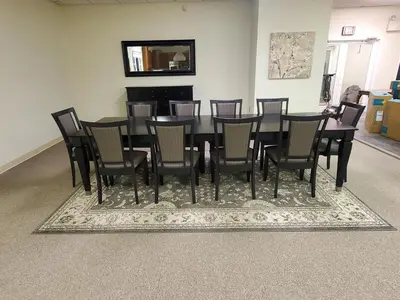 a dining room with a table and chairs at Spooky Nook Bed and Breakfast in Manheim