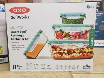 a box of synergy meals meals in a jar of food at Spooky Nook Bed and Breakfast in Manheim