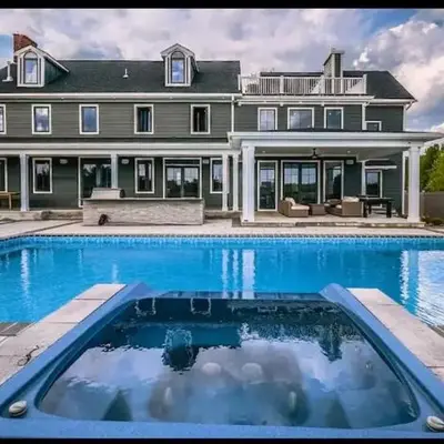 Modern Farm Estate Close To Six Flags & Vineyard