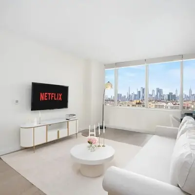 Midtown View - Minutes to City