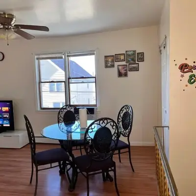 Amazing three bedrooms Apartment near EWR and NYC