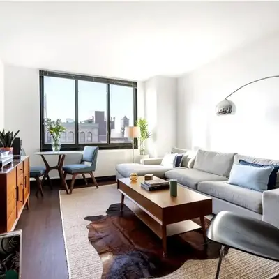 Doorman! High Floor! Views! Elevator! Free Gym!