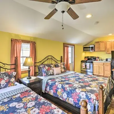 Suite to Unwind Close to Ski Slopes