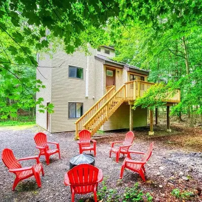 Grand Woodland Retreat - Hot Tub - Game Room
