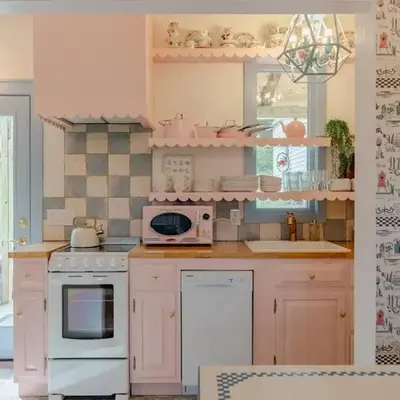 Alice in Wonderland Pocono Home