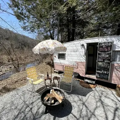 Vintage Shasta Camper for the best of NYC Glamping