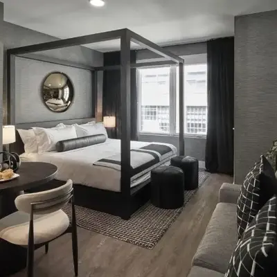 Luxury Apartments by Hyatus Center City