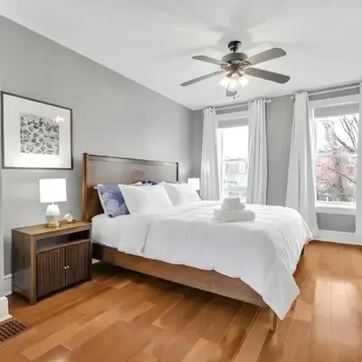 Downtown Lancaster Luxury 4BR - Garage & Parking