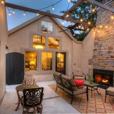 Romantic Cottage Rental Tucked Away in the Countryside near Lancaster