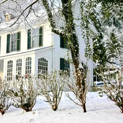 Idyllic Cottage Getaway on a Country Estate in Chester Springs