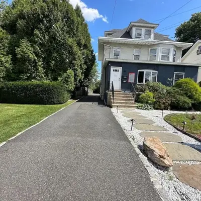 Cozy 3BR Apartment with Private Entry & Parking in Elizabeth