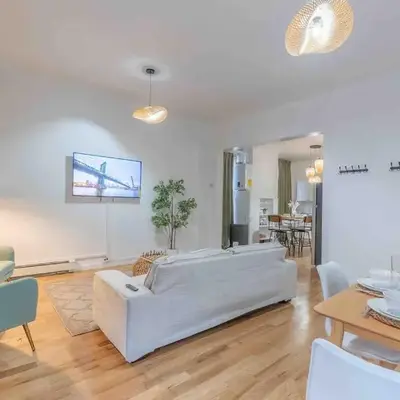 City Escape with 2 Baths