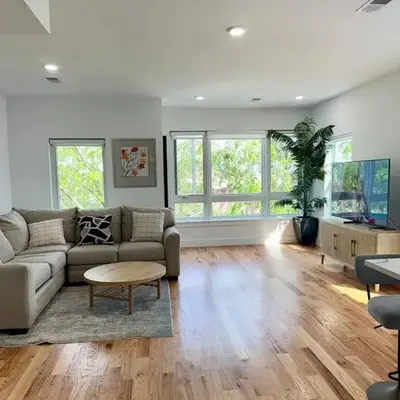 Cozy 3BR Retreat with Rooftop Near EWR & NYC Access