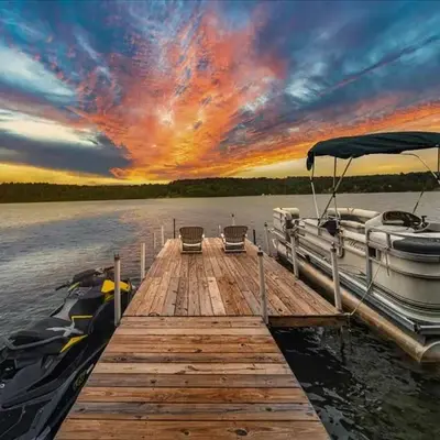 Catskills Lakefront with Hot Tub