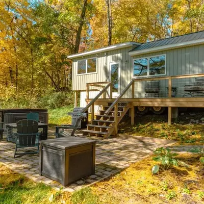 Charming Little House at Buckleberry View EV Recharge Gorgeous View Hot Tub