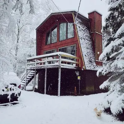 Designer Poconos Chalet I Ski