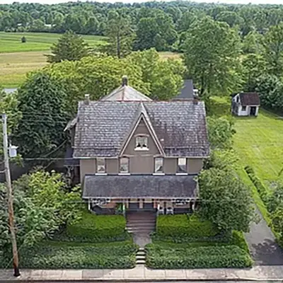Historic Main Street Getaway