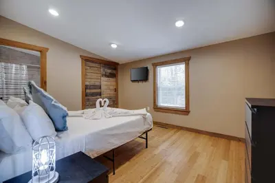 Gallery image of Rustic Retreat with Game Haven in Jonas