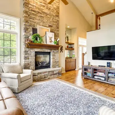 Less Than 1 Mi to Big Boulder Mtn! Home with Hot Tub and Deck