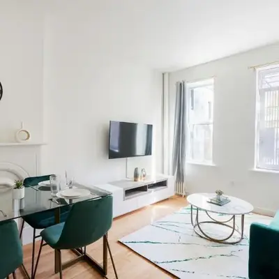 Contemporary 1 Bedroom Apartment in NYC