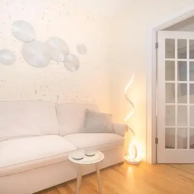 East2 Village Center Apartment7 w Full Amenities Great New York Location