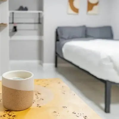 Cozy Private Apartment Near NYC Light Rail