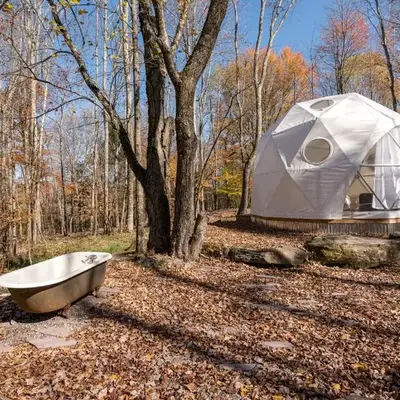 Cozy Unique Dome for a Romantic Glamping Getaway on a Private Farm in Woodridge