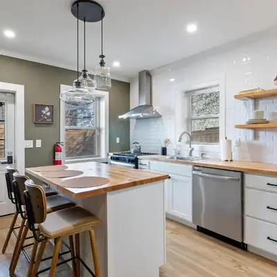 Welcome to The Lux Collective a Spacious 5-Bedroom House close to Stadiums