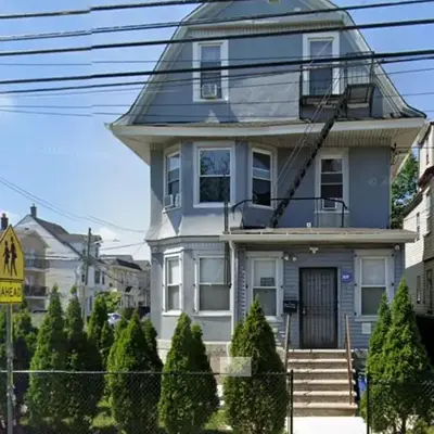 Massive 5 bedroom Close to NYC